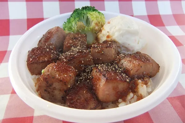 サイコロステーキ丼