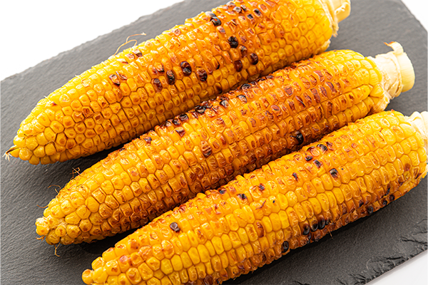 焼きとうもろこし